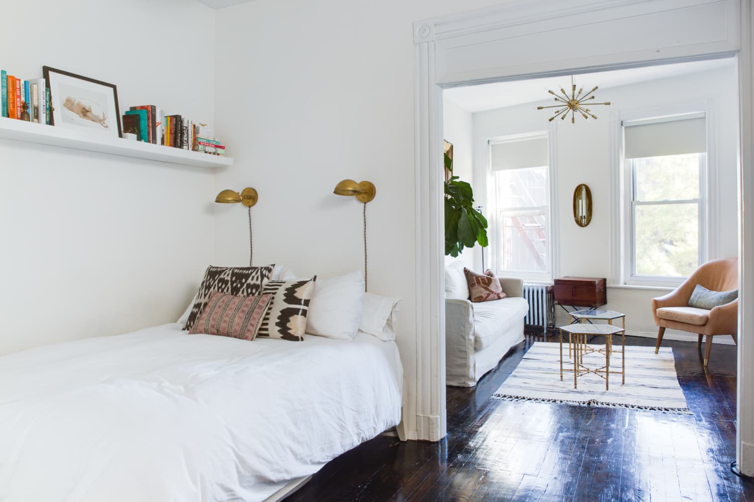 38 Small Bedroom Ideas for a Cozy Organized Space Apartment Therapy